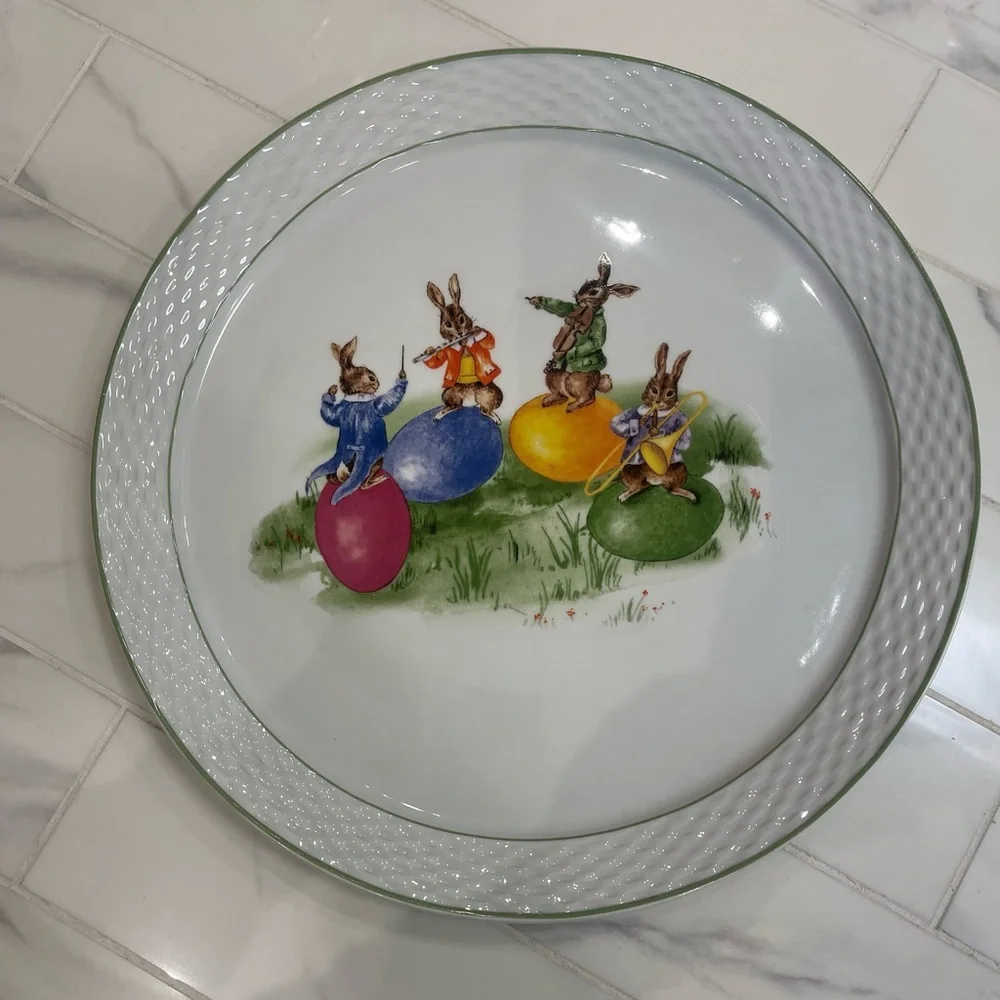 Williams Sonoma Vintage Bunny Band Easter Platter. 13”